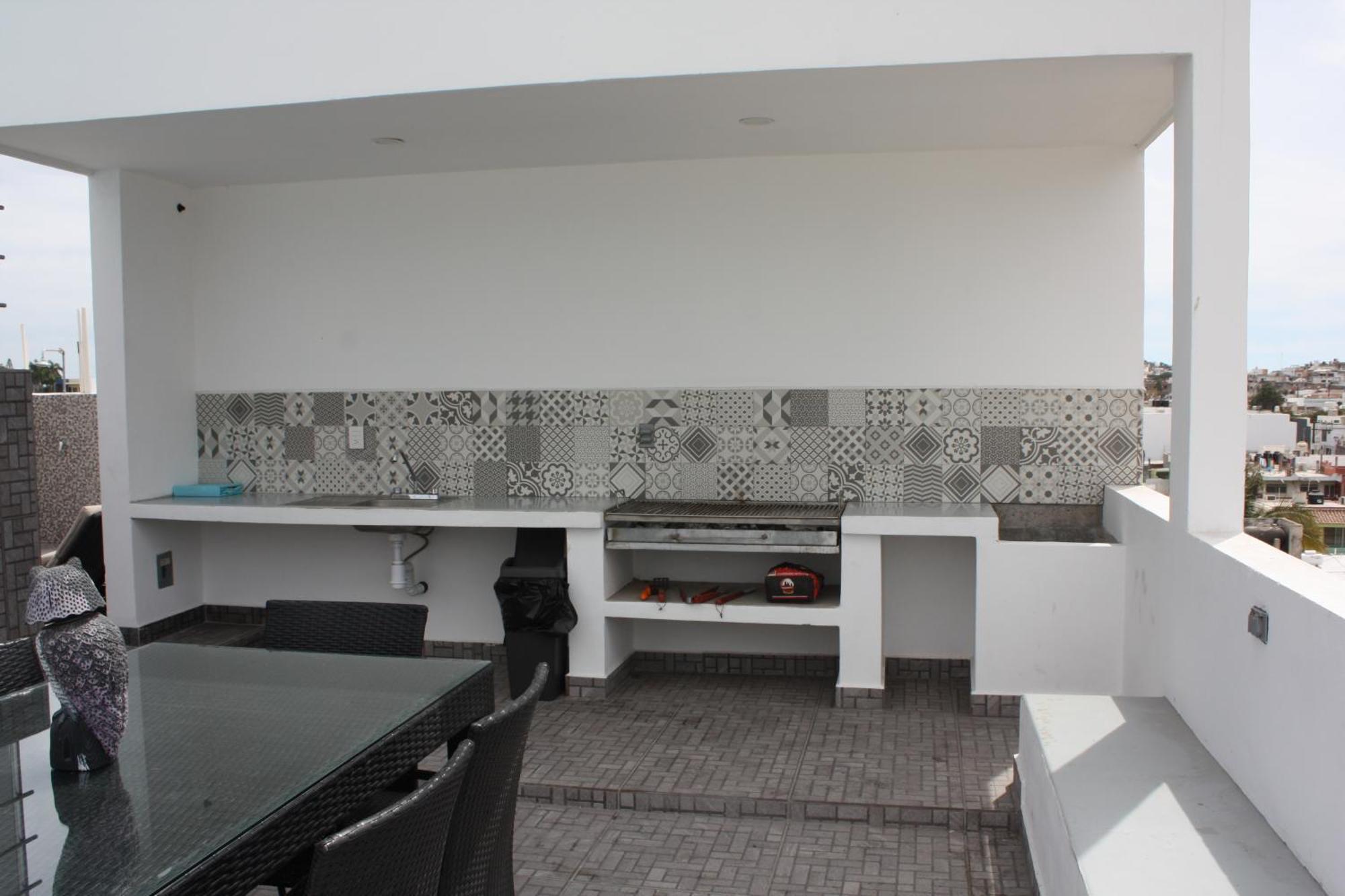 2Br/2Ba Condo 1 Block To Ocean! - Unit 3 Mazatlán Eksteriør billede