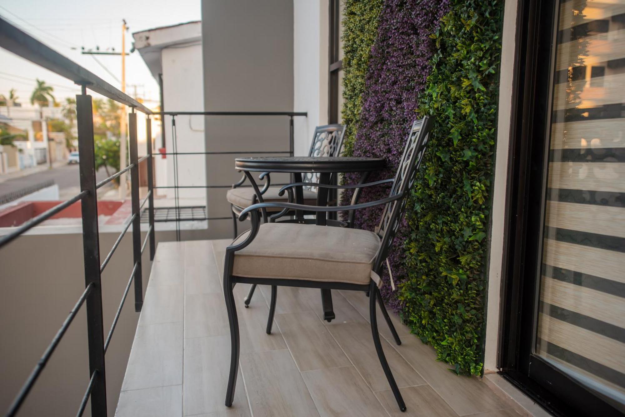 2Br/2Ba Condo 1 Block To Ocean! - Unit 3 Mazatlán Eksteriør billede