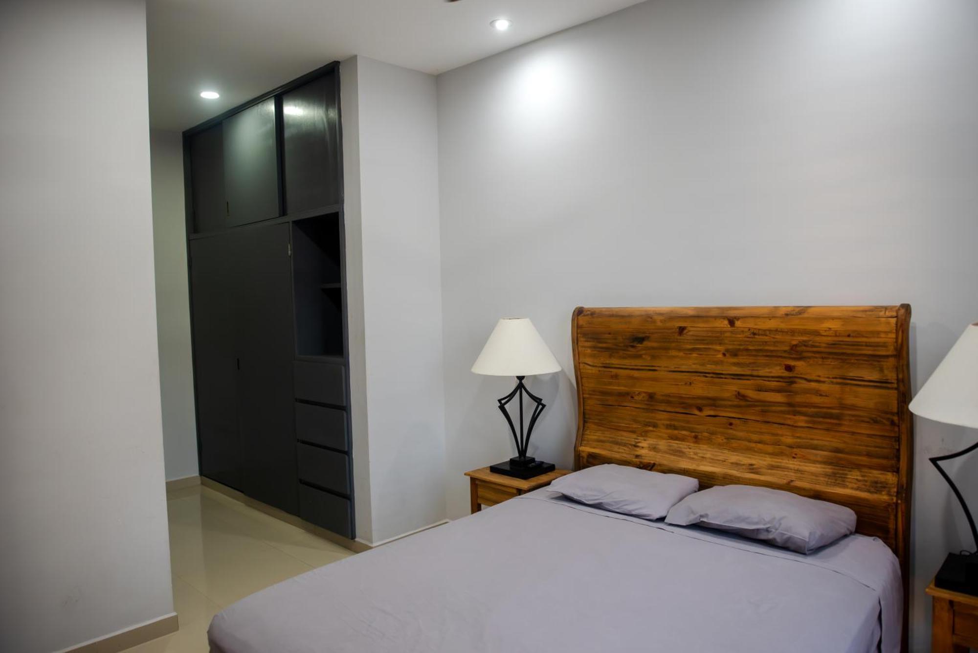 2Br/2Ba Condo 1 Block To Ocean! - Unit 3 Mazatlán Eksteriør billede