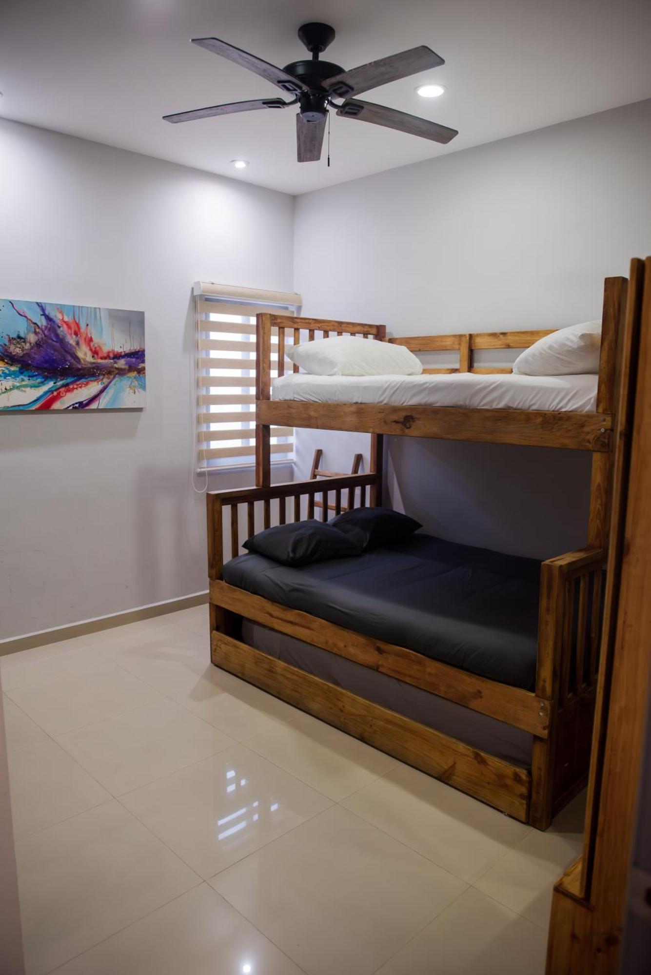 2Br/2Ba Condo 1 Block To Ocean! - Unit 3 Mazatlán Eksteriør billede