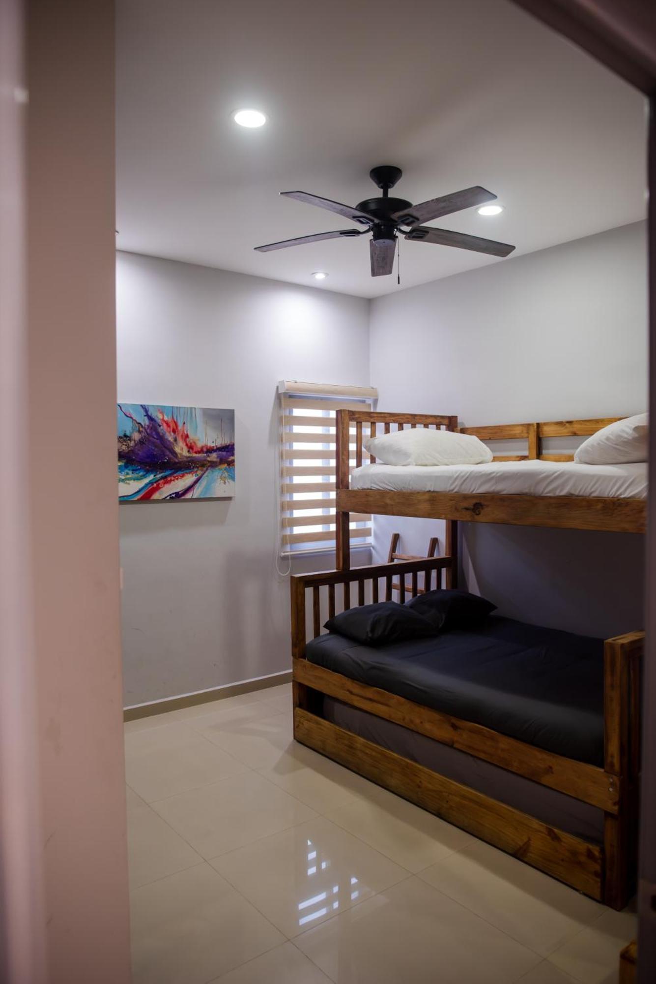 2Br/2Ba Condo 1 Block To Ocean! - Unit 3 Mazatlán Eksteriør billede