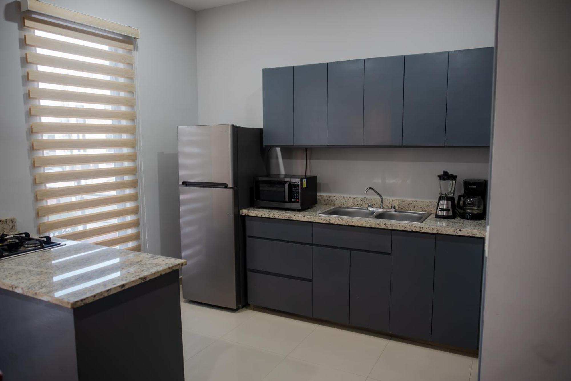 2Br/2Ba Condo 1 Block To Ocean! - Unit 3 Mazatlán Eksteriør billede